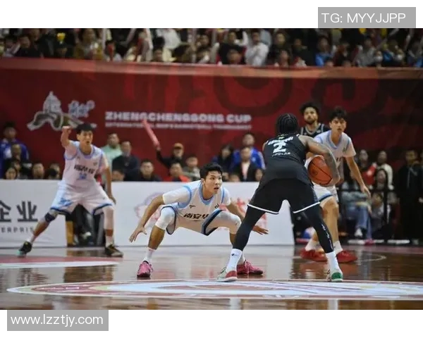 2016年广东与山东篮球对决回顾及精彩瞬间分析