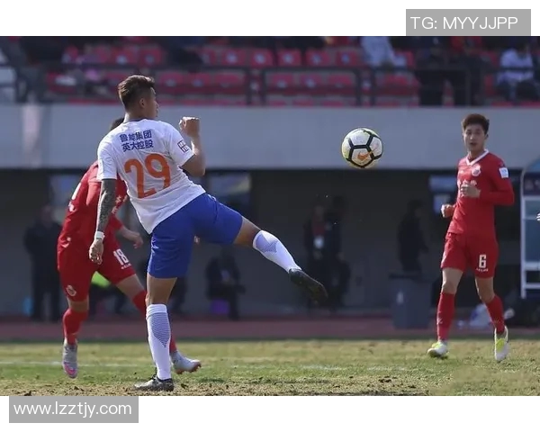 2017年鲁能与亚泰激战回顾：激情对决与精彩瞬间的完美交融