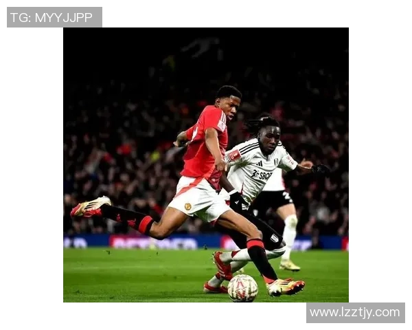 巴萨与曼联激战成和比分揭晓双方实力对决引人关注 巴萨与曼联激战成和比分揭晓双方实力对决引人关注