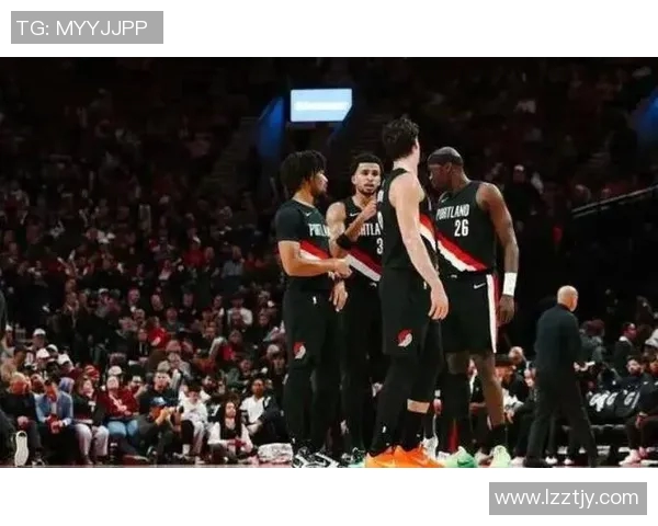 季后赛激战开拓者与雷霆的巅峰对决谁能笑到最后 季后赛激战开拓者与雷霆的巅峰对决谁能笑到最后