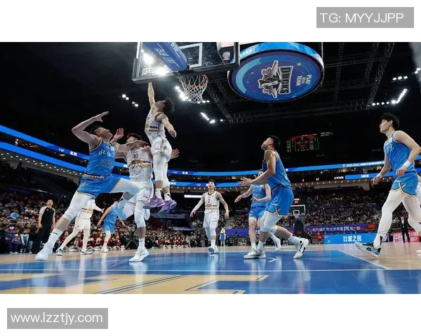 邹雨宸:在篮球场上书写青春与梦想的传奇旅程 邹雨宸:在篮球场上书写青春与梦想的传奇旅程