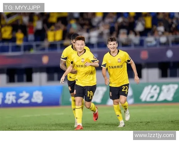 武汉网球队以73分领跑精英赛积分榜展现强劲实力和团队合作精神