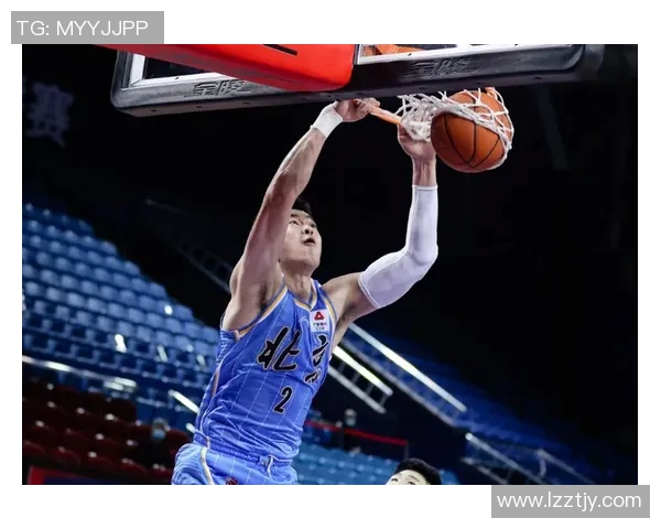 精彩对决足球直播长崎队迎战千叶队全力争胜 精彩对决足球直播长崎队迎战千叶队全力争胜